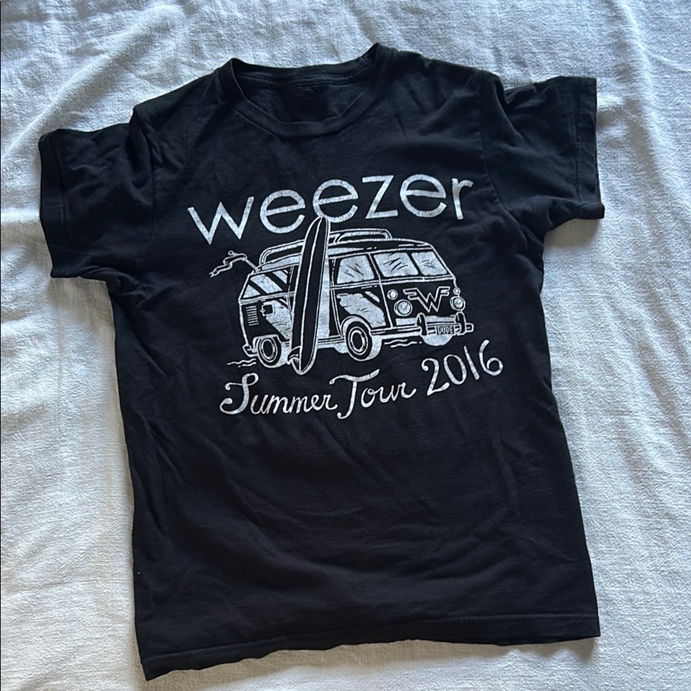 Weezer Concert shirt